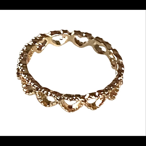 Gold Heart Ring - Picture 2 of 3